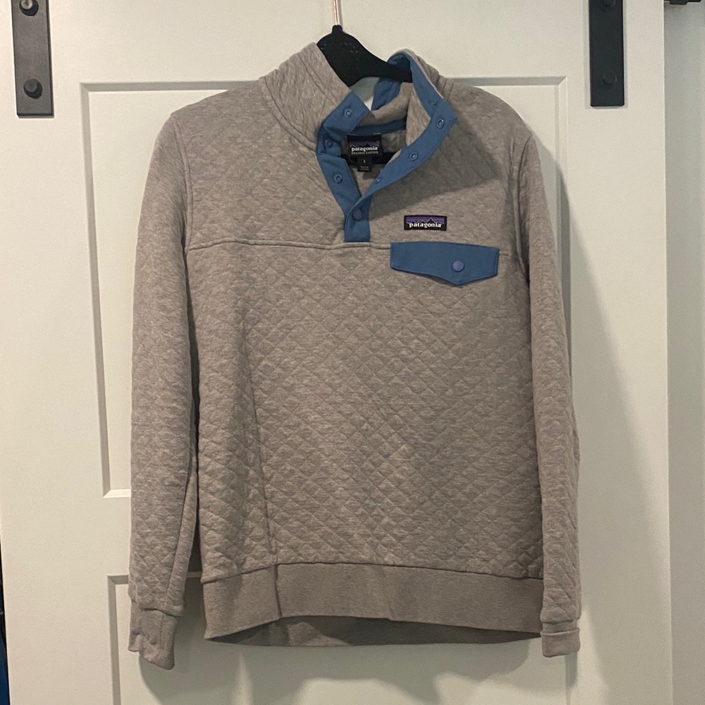 Patagonia Gray and Blue Quilted Men's Crewneck Sweater